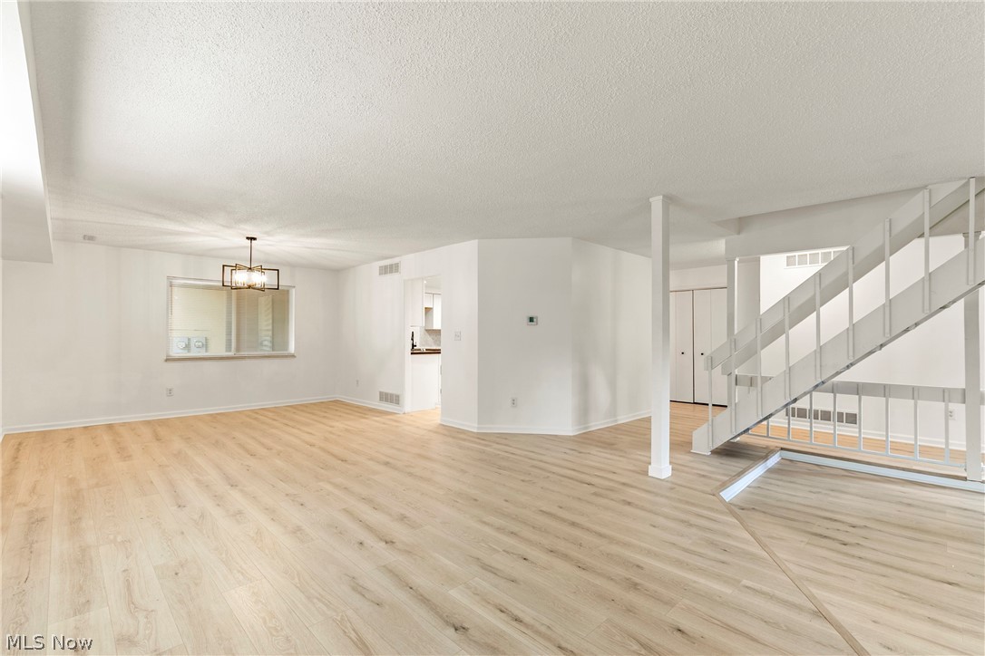 Hampton Woods - Residential