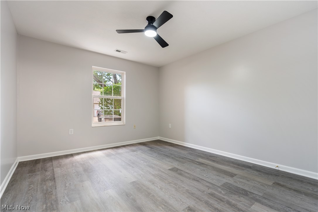 Lenox Village Condo Ph 02 - Residential