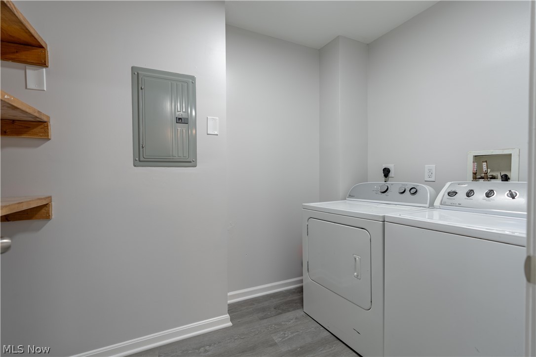 Lenox Village Condo Ph 02 - Residential