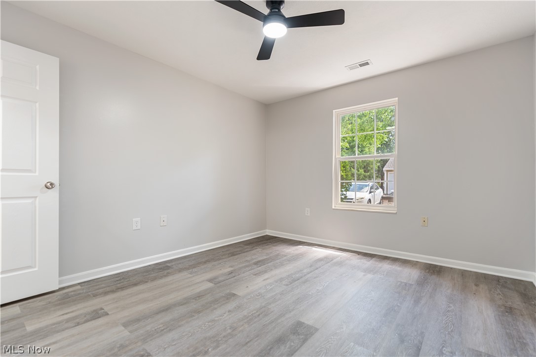 Lenox Village Condo Ph 02 - Residential