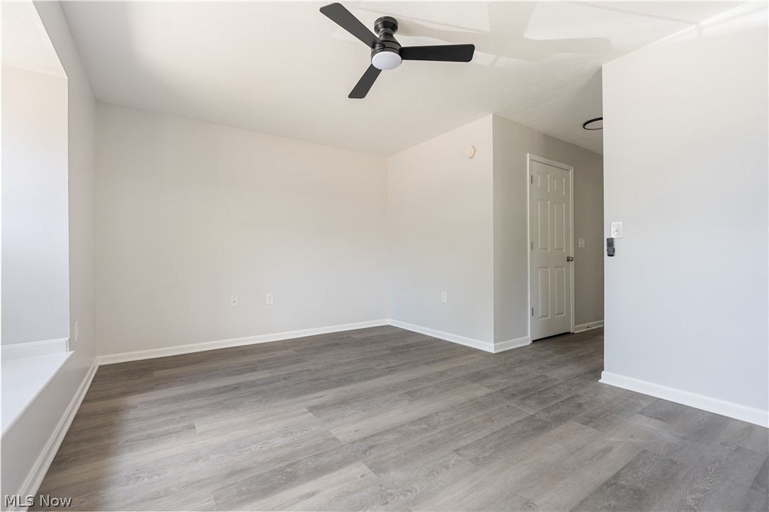 Lenox Village Condo Ph 02 - Residential