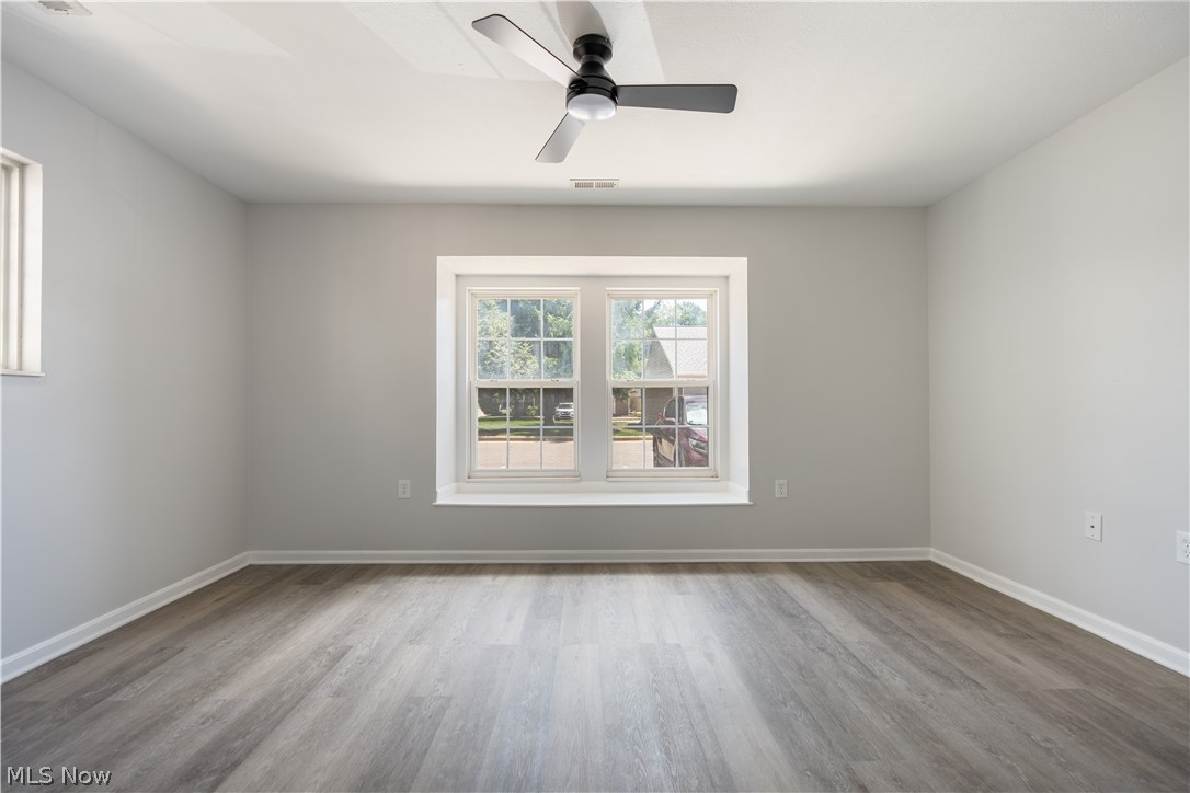 Lenox Village Condo Ph 02 - Residential