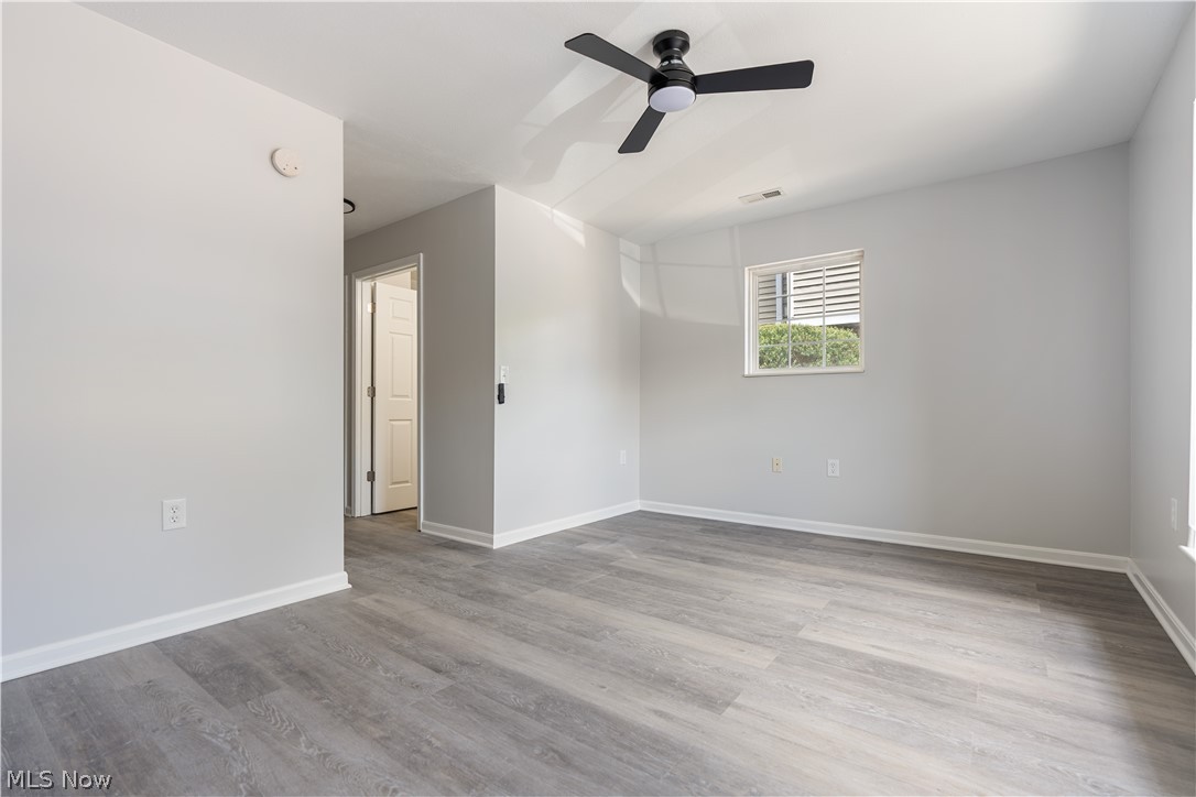 Lenox Village Condo Ph 02 - Residential