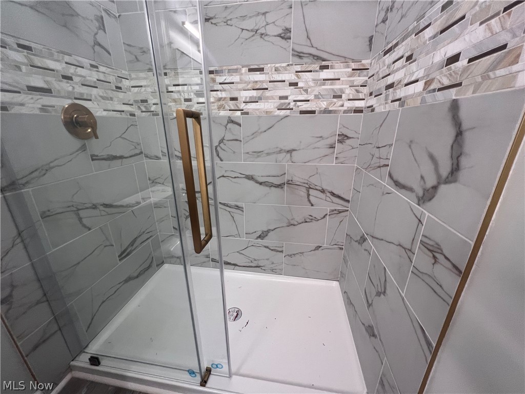 Clague Road Homes - Residential