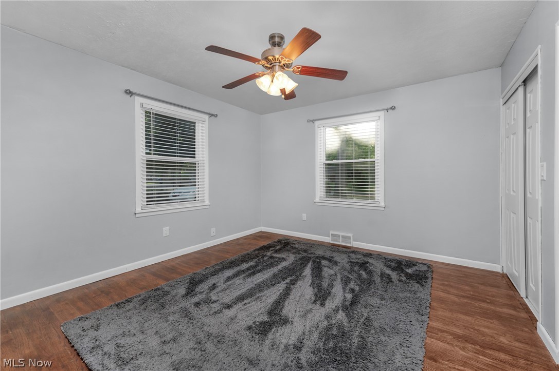Inwood Beach 02 - Residential
