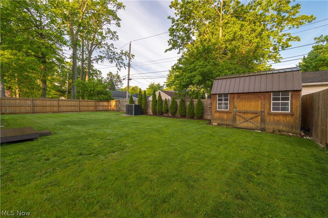 Inwood Beach 02 - Residential