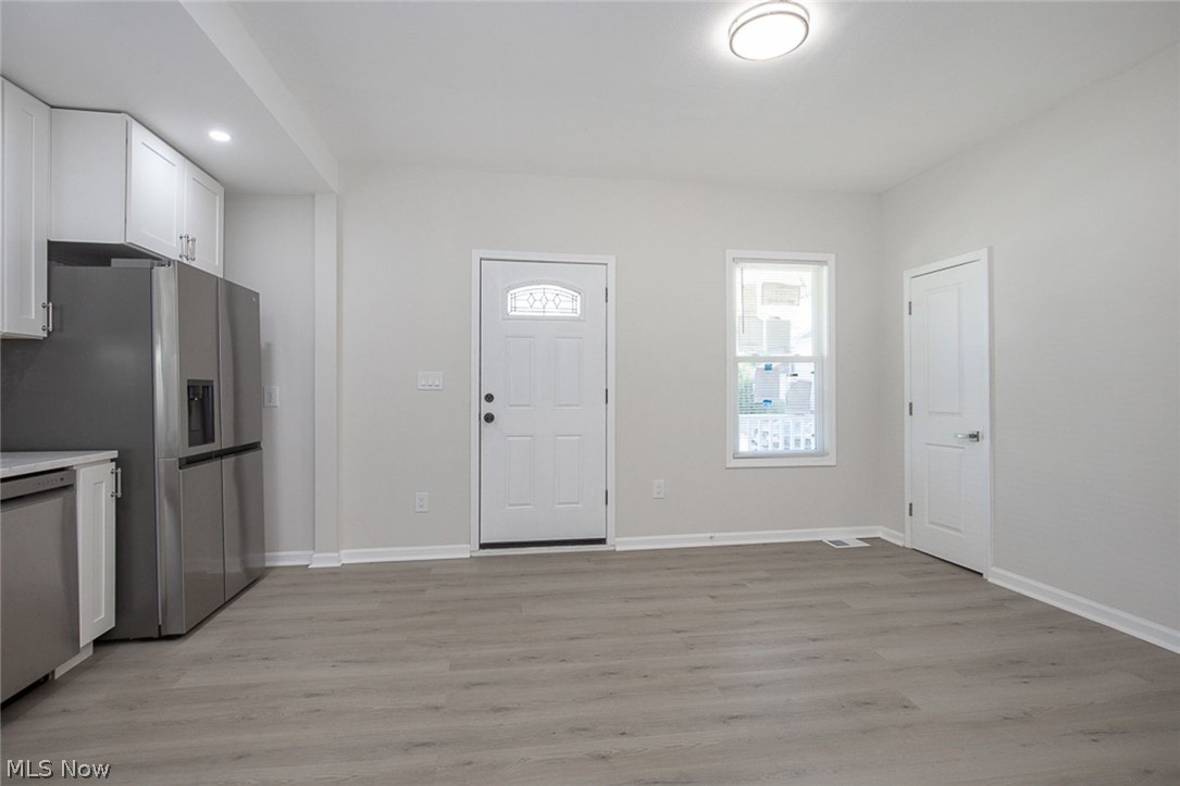 S S Stones - Residential Lease