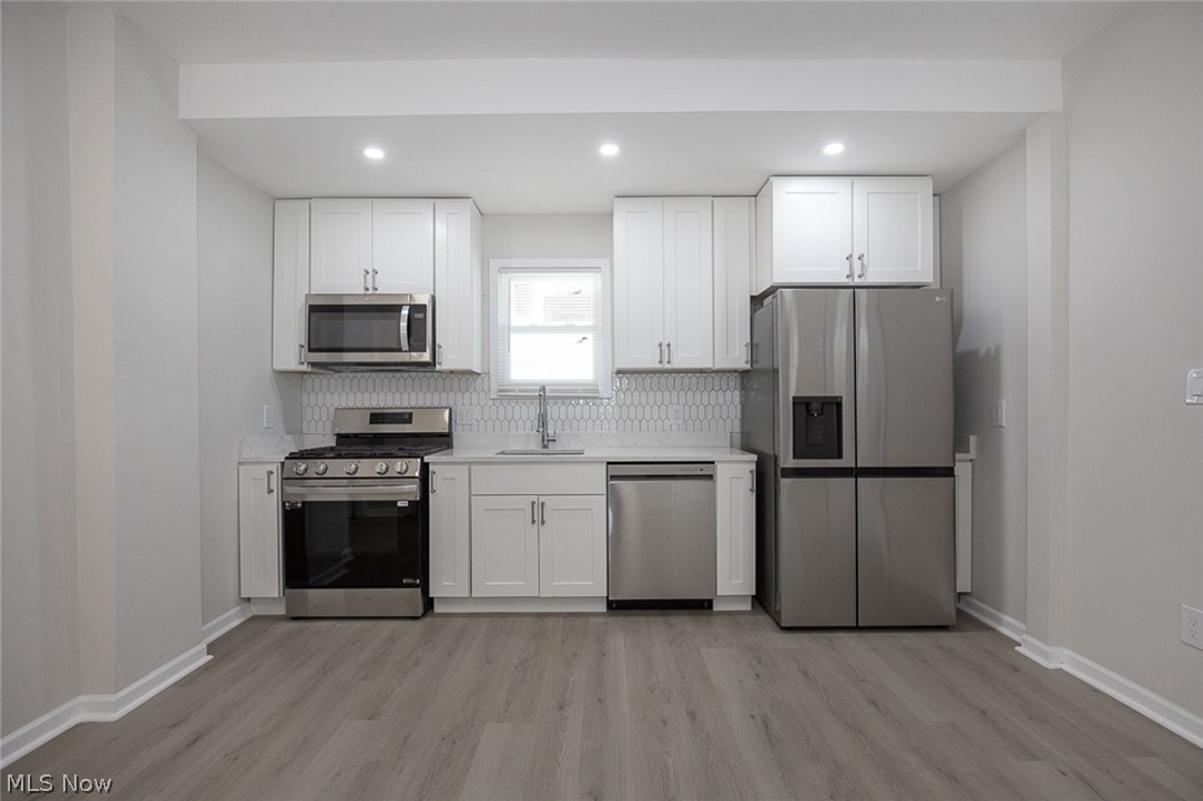 S S Stones - Residential Lease