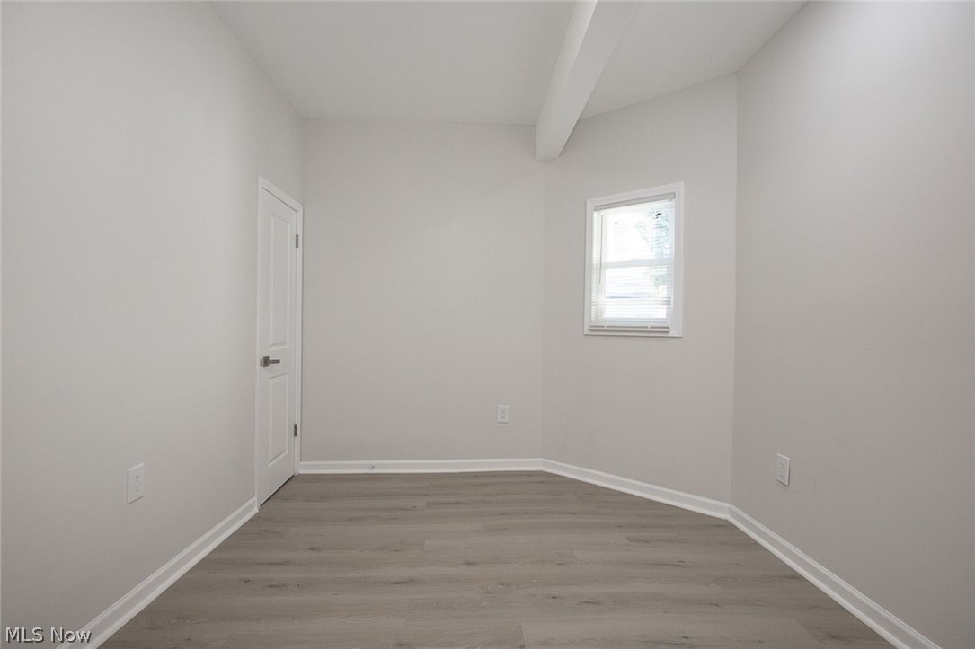 S S Stones - Residential Lease