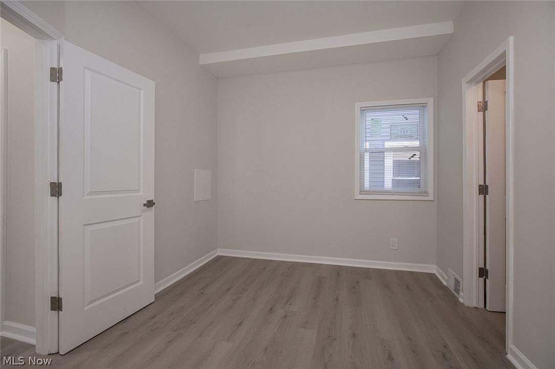 S S Stones - Residential Lease