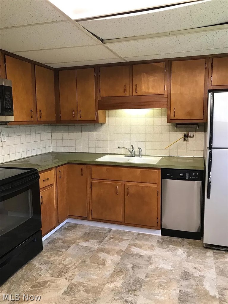 Greenleaf Realty Cos - Residential