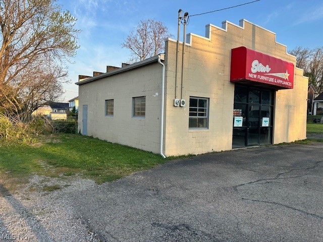 Leagues Add 02 - Commercial Sale