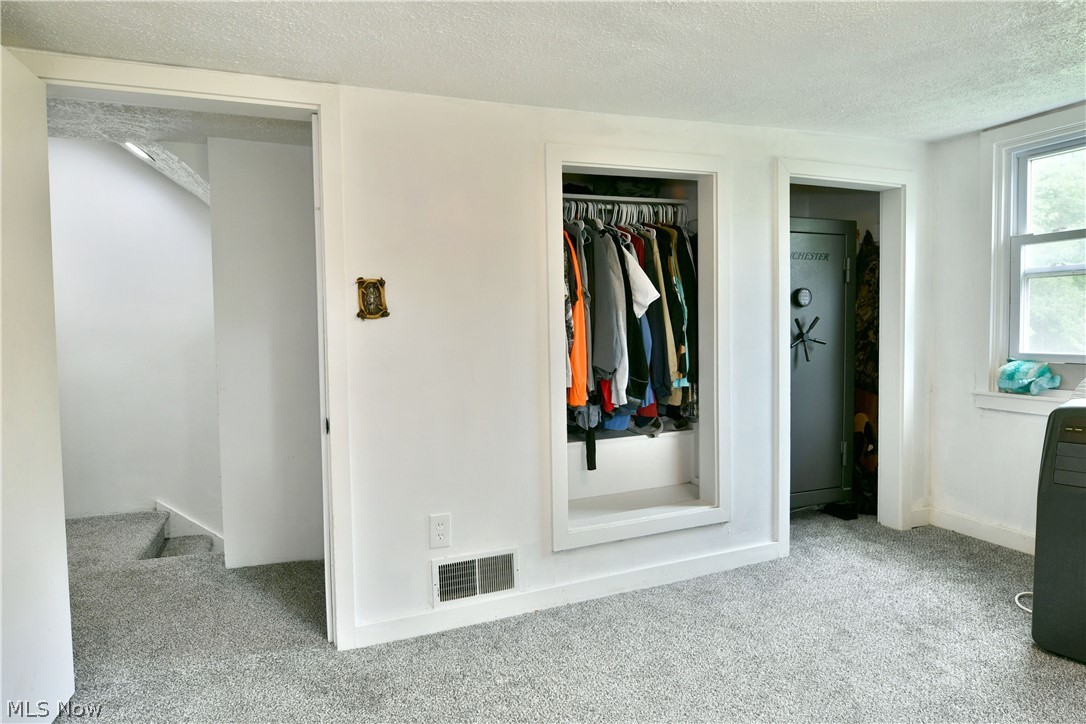 Clyde Kellys 01 - Residential