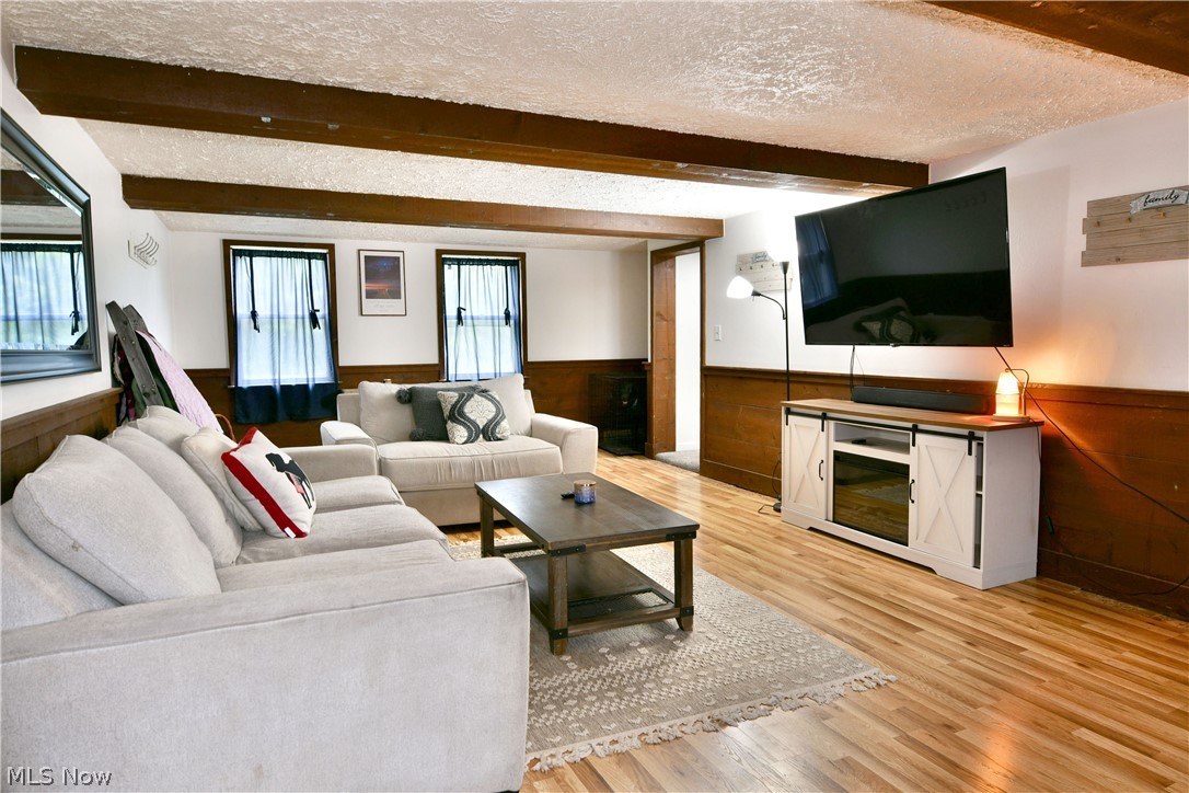 Clyde Kellys 01 - Residential