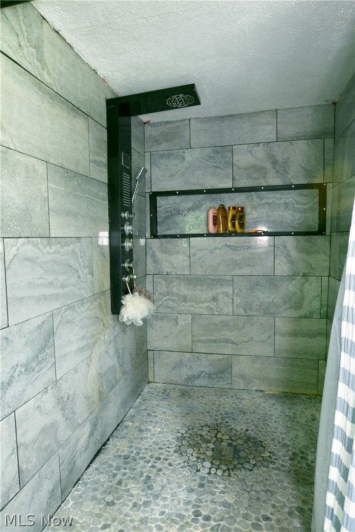 Clyde Kellys 01 - Residential