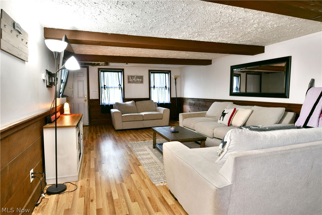 Clyde Kellys 01 - Residential