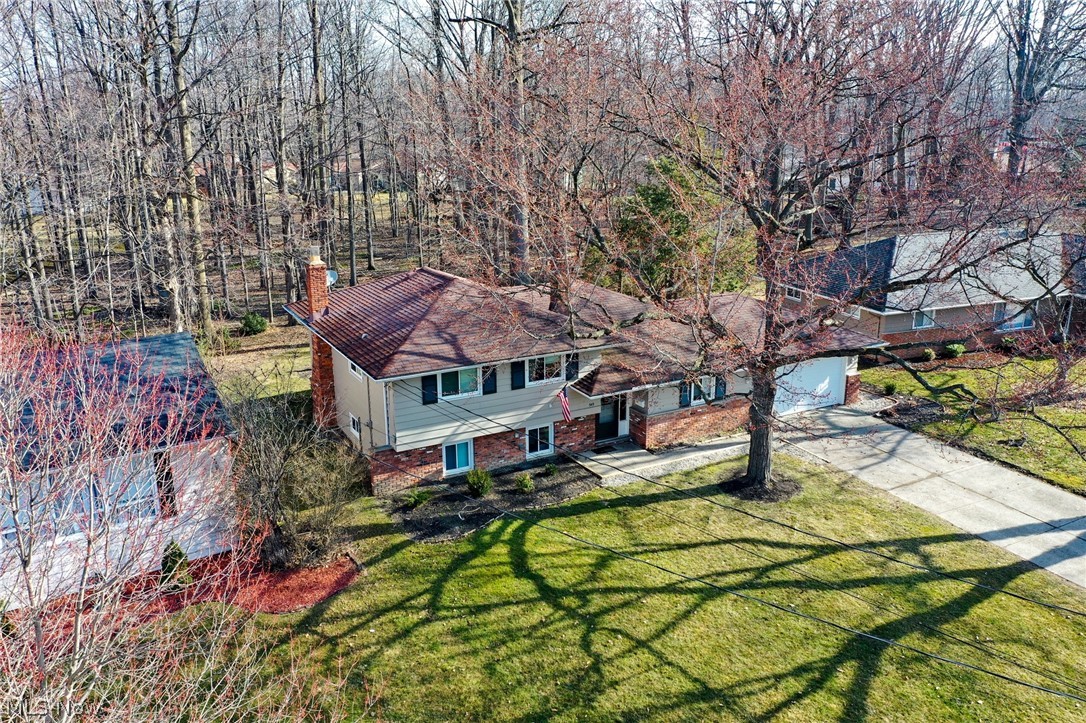 Must see home in the sought after Scottish Highlands neighborhood!  Lots of updates throughout. Open concept first floor with a spacious kitchen leading into the living room, with access to a full size patio and wooded/private back yard.   Lower level has a rec room with fireplace,  a bonus room/office, half bath, and laundry.   Upper level has three bedrooms, an updated common bathroom and also a recently updated master bath. Extra attic storage from drop down in garage.  In order to be fair to all buyers, sellers will not respond to offers until the property has been on the market for five days.  Look for the video with aerials on your favorite real estate portal!

HIGHEST AND BEST OFFERS DUE BY 6PM SATURDAY 4/17/2021.