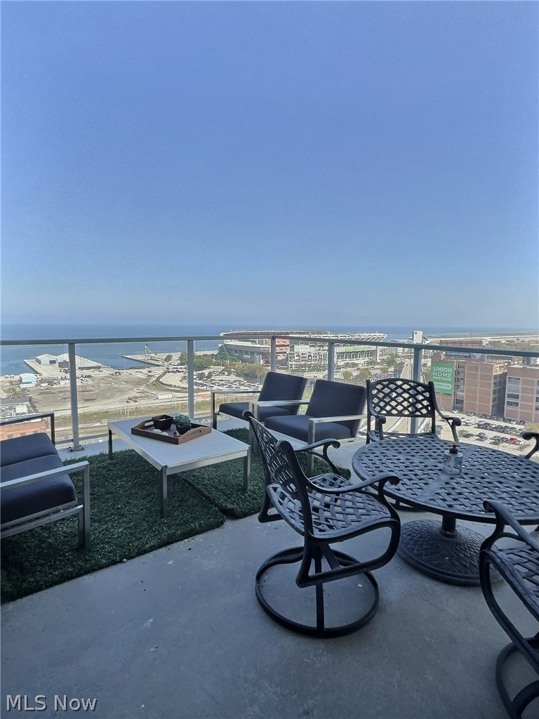 Pinnacle Condo - Residential