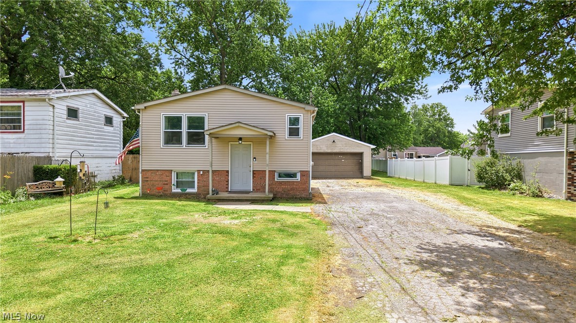 Welcome home

64 Morningside Road in the highly sought-after Howland Local School District! This beautifully updated 3-bedroom, 2-bath bi-level offers over 2,000 square feet of comfortable living space and is ready for its next owner.

Step inside and immediately appreciate the newly remodeled kitchen, featuring modern finishes, updated cabinetry, and a fresh, inviting space perfect for everyday living and entertaining. Newer flooring throughout the home creates a seamless flow while adding warmth and style to every room.

The flexible floor plan offers spacious living areas on both levels. The main living area is bright and welcoming, while the lower level offers additional living space, a full bathroom, and a fourth bedroom that could also serve as a guest suite, home office, or hobby room. 

This move-in ready home is an opportunity you won?t want to miss. Schedule your private showing today and see everything 64 Morningside Road has to offer!