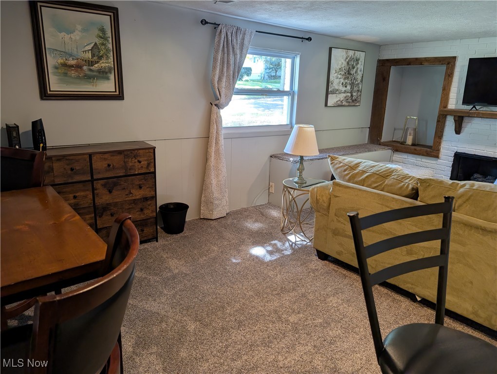 Parkway Estate #2 - Residential Lease