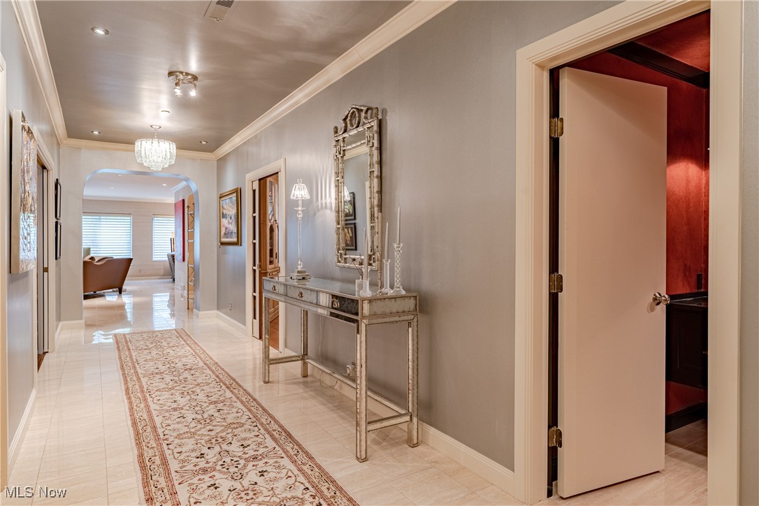 Point East Condo Ph 01 - Residential
