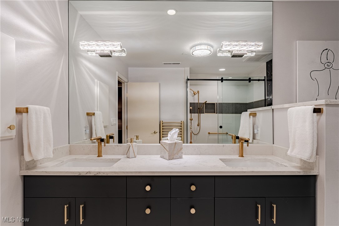 Point East Condo Ph 01 - Residential