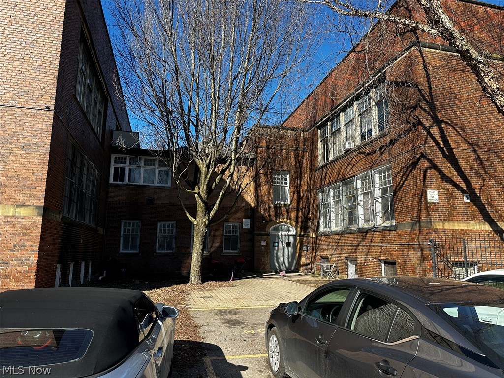 "The Hodge" School building converted to a 37 unit loft style apartment building. Each unit features dedicated furnace and hot water tanks reducing the buildings overall operating expenses. Ideal for investors seeking stable cash flow with room for value add improvements.