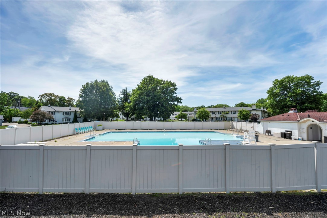 Meadowlawn Condo - Residential