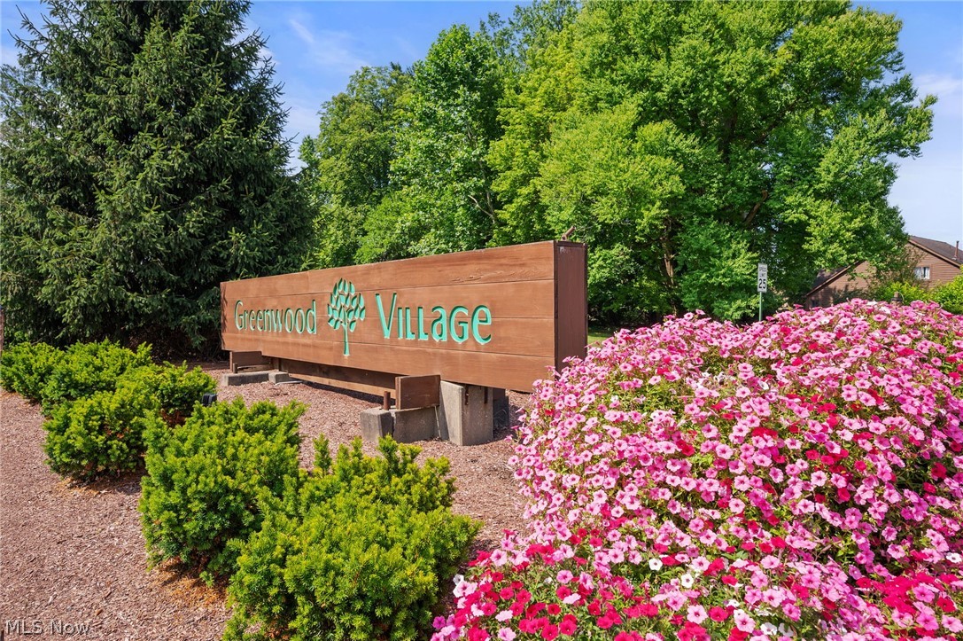 Oak Knolls Condo - Residential
