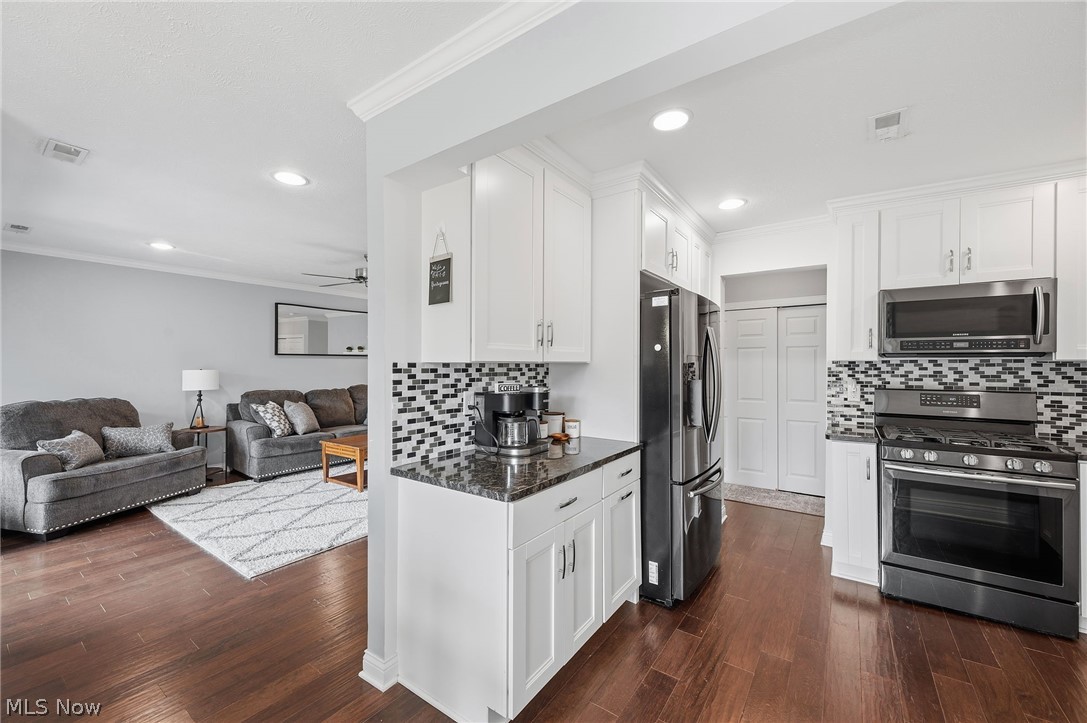 Oak Knolls Condo - Residential