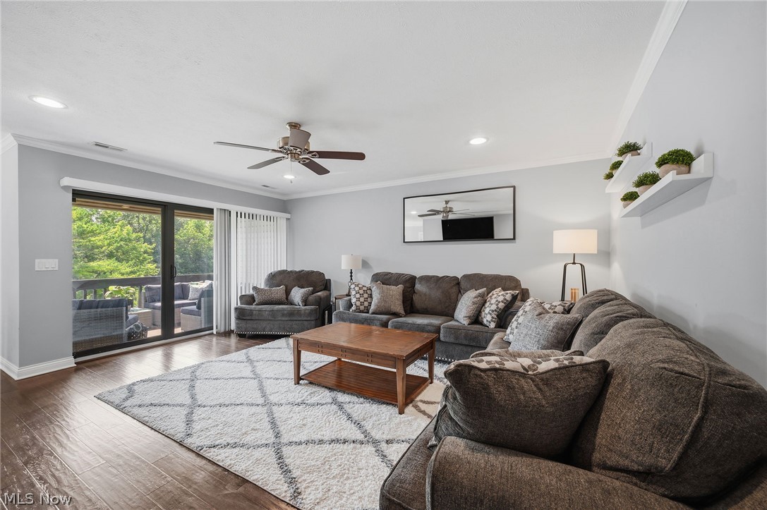 Oak Knolls Condo - Residential