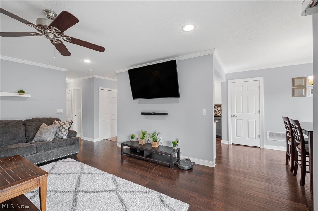 Oak Knolls Condo - Residential