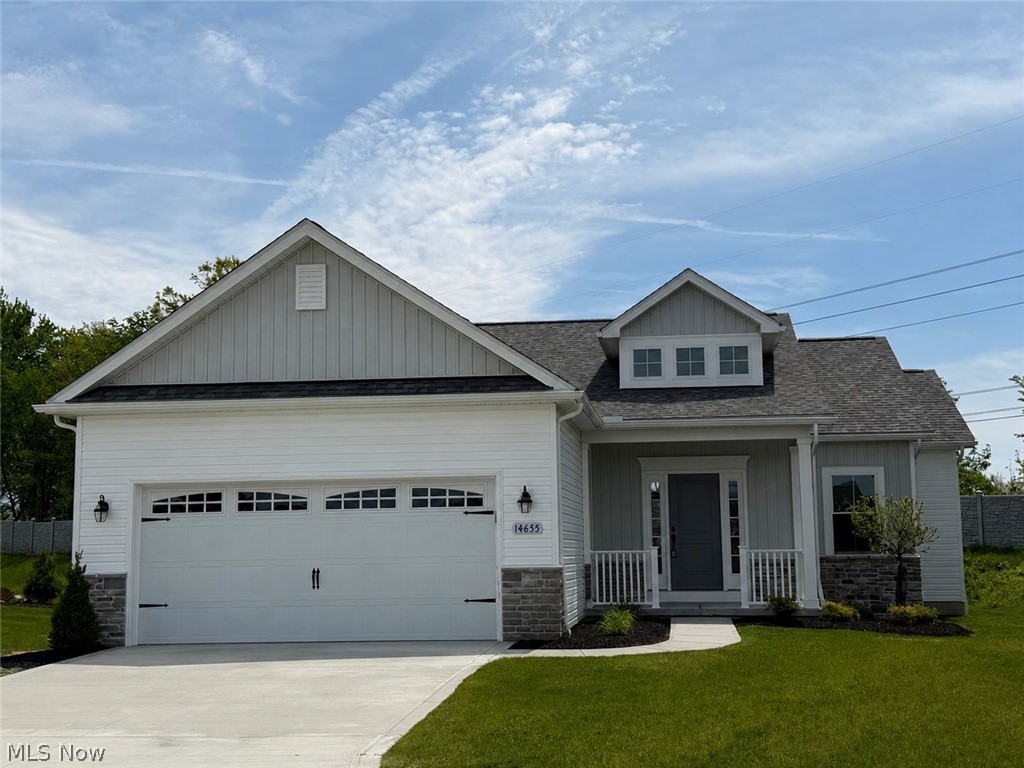 This 3 bedroom, 2 full bath BRAND NEW Ranch Cluster Home with Basement, can be YOURS TODAY! Kensington Homes Inc. was Recently named "Best Cluster Home Community Development" at the 2024 HBA Cleveland Choice Awards, and has built another popular Brighton Ranch in Strongsville, at The Reserves at Pine Lakes Village, where lawn maintenance and snow removal is $145/month.  A covered front entry leads to a nice foyer with beautiful wainscoting with night lights throughout the main hallways! 10' ceilings in the kitchen, great room and dinette, and 9' in the rest of the home. The Great room features a custom gas direct vent fireplace and is open to kitchen and dinette areas.  Luxury Vinyl flooring is upgraded in every room except carpeted bedrooms.
Kitchen has extra height white shaker cabinets with soft close hinges on doors and drawers. Quartz tops in kitchen and both bathrooms, GE Energy Star appliances including stove, under-cabinet microwave and dishwasher. LVP flooring in kitchen, dinette, hallway, pantry, foyer, laundry and main bath.  Owners suite has tray ceiling, huge walk-in closet while Owners bath features a 5' shower with corner seat, LVT flooring, the sylish black fixture faucets, door knobs, shower doors, etc. The gorgeous open stairway to basement shows a finish landing/small room, with double doors that lead to an unfinished basement which is plumbed for a third bath. Basement has 9' ceilings!  Entry off the garage showcased a finished bench/cubby area that our clients love!  Included in price is a fully landscaped lot after the driveway and front walk are poured.  "The Reserve" is the Cluster Home section of Pine Lakes.  Homeowners enjoy all of the amenities of Pine Lakes club house, walking trail, tennis courts, etc. for $225/year.