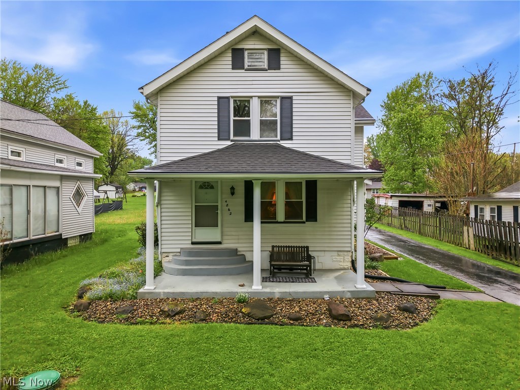 Discover this charming 3- bedroom home with a kitchen, living room and formal dining room. Enjoy outdoor beauty with a serene pond, perfect for relaxing mornings and sunsets. A covered patio provides quiet relaxation on the 0.69-acre property. Updates include new roof and insulation in 2017. Don't miss this tranquil retreat!