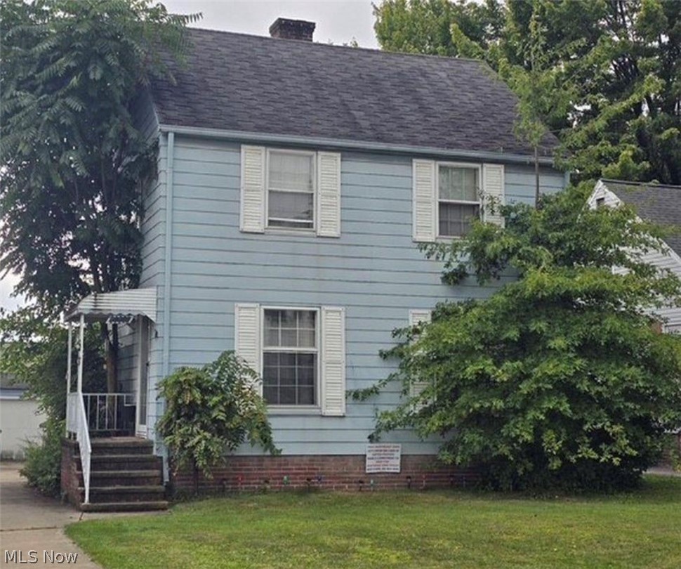 Great opportunity for investors seeking steady income and future upside. This property is currently occupied by long term tenants, offering immediate cash flow from day one. The home has potential to add a third bedroom, creating an opportunity to increase rental income and overall value. A brand new roof is being installed, providing peace of mind for years to come. The property will be point of sale compliant, making for a smooth and straightforward transfer. Whether you are looking to expand your portfolio or secure a low maintenance investment with upside potential, this property is a strong addition.