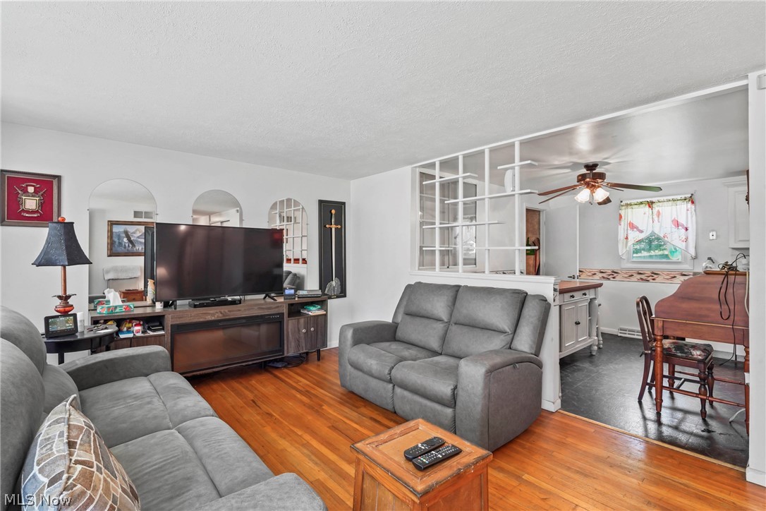 Red Oaks - Residential