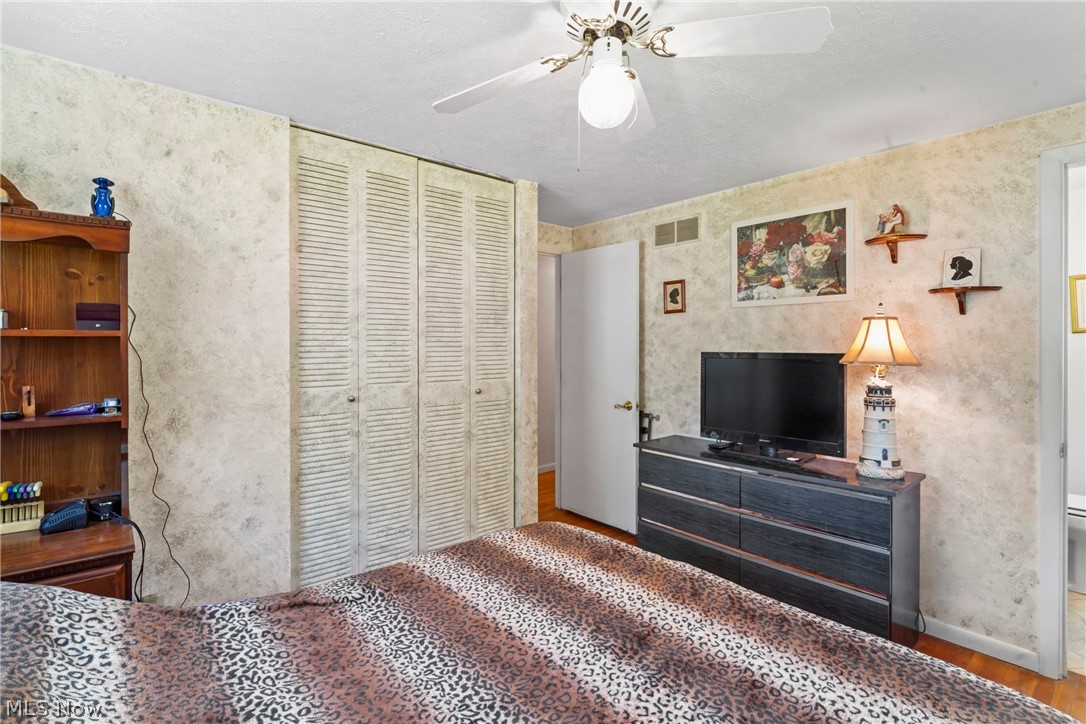 Red Oaks - Residential