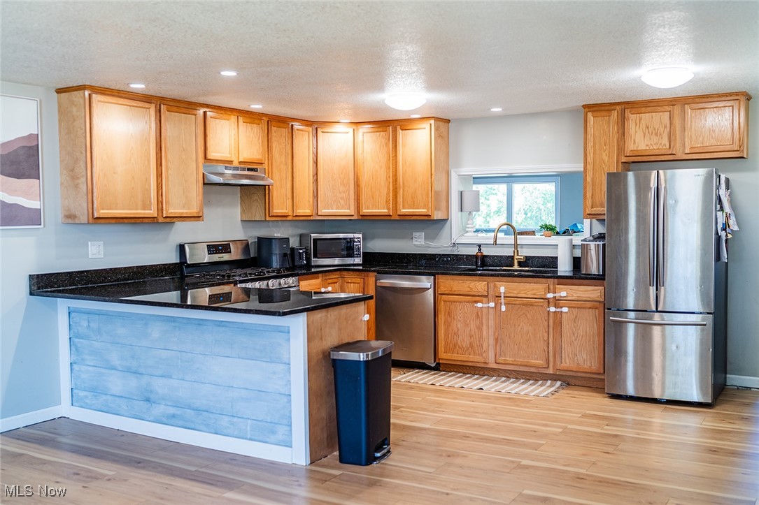 PLEASONTON W DIV - Residential