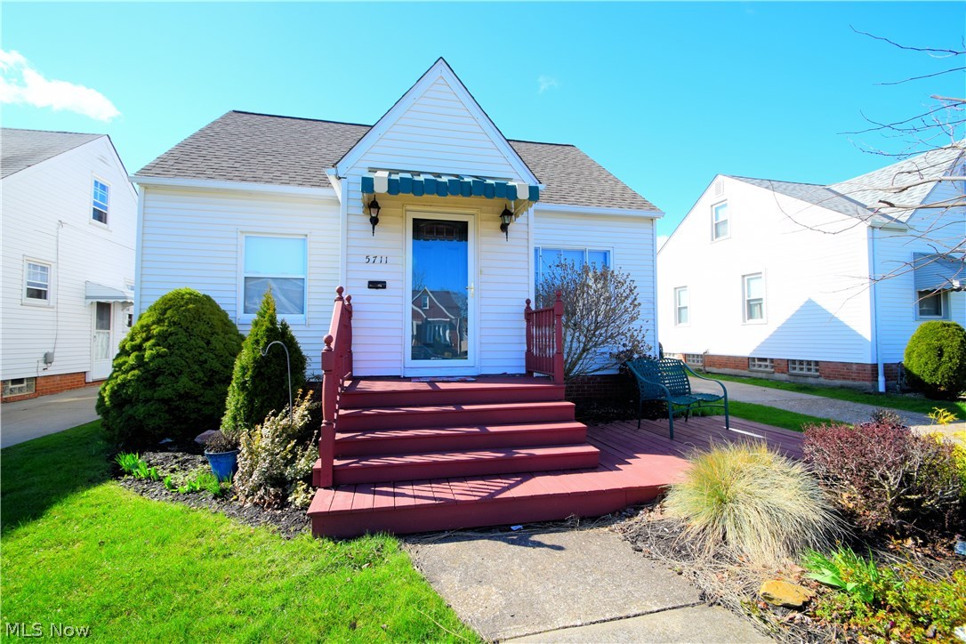 Spacious & Clean With Many Recent Updates! Open Living Room and Large Remodeled Eat-In Kitchen With All Appliances Staying! 3 Bedrooms With Bonus Room In Basement. Recently Remodeled Full Bath. Huge Master Suite With Dressing Area On 2nd Floor. Basement Fully Finished and Waterproofed. Priced Great For All It's Improvements! Newer Roof, Hot Water Tank, Updated Electric and More! One Year Home Warranty Included! Schedule Your Showing Today!