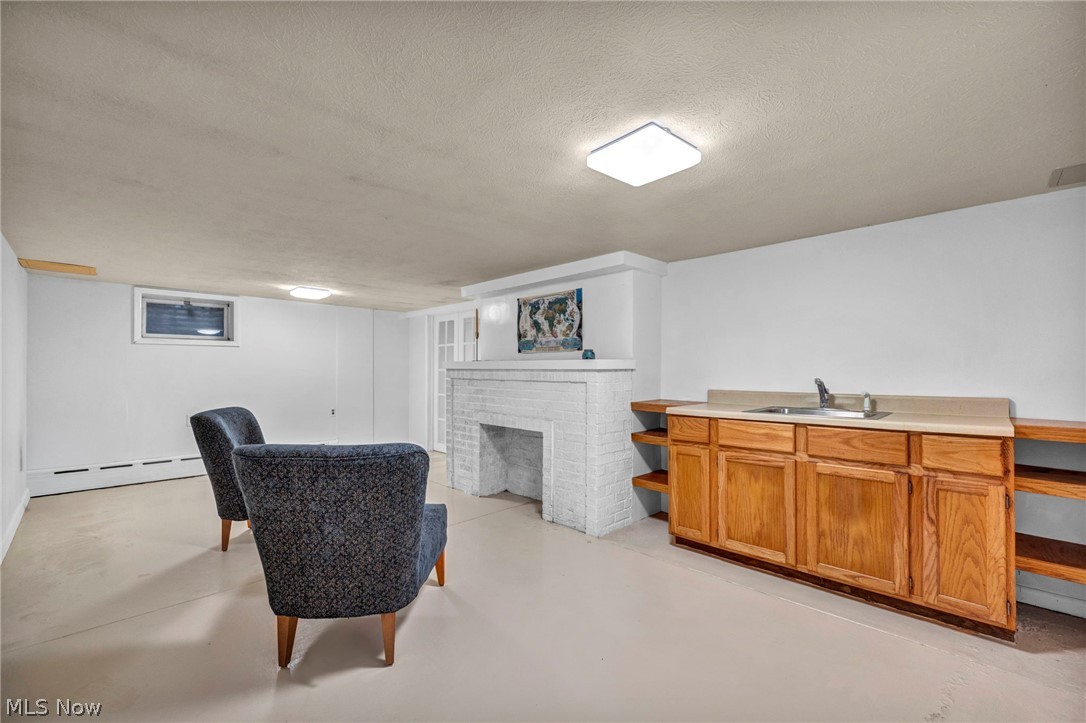 Matthews & Gilberts 05 - Residential