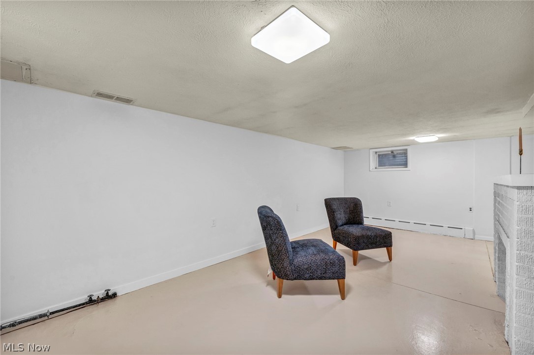 Matthews & Gilberts 05 - Residential