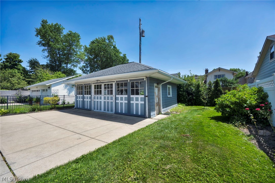 Matthews & Gilberts 05 - Residential