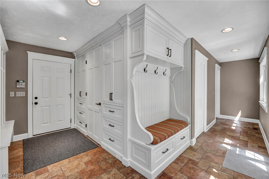 Ledgewood Xing - Residential