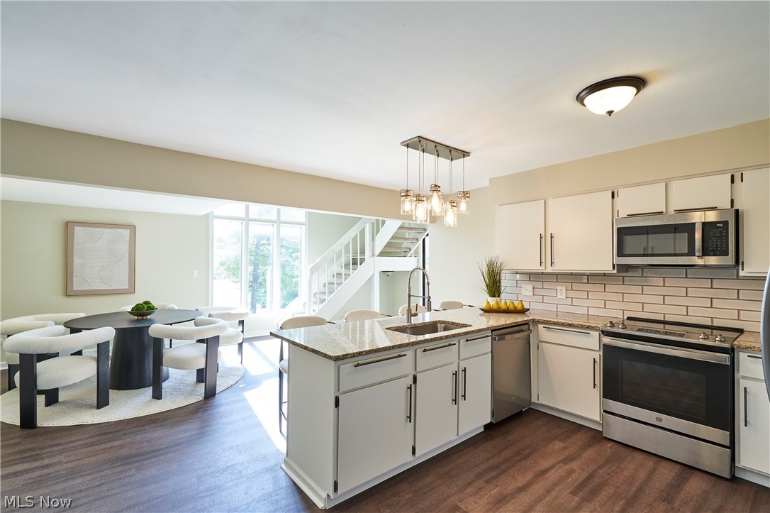 Hampton Woods - Residential