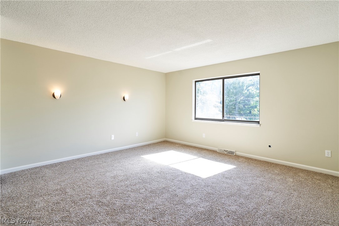 Hampton Woods - Residential
