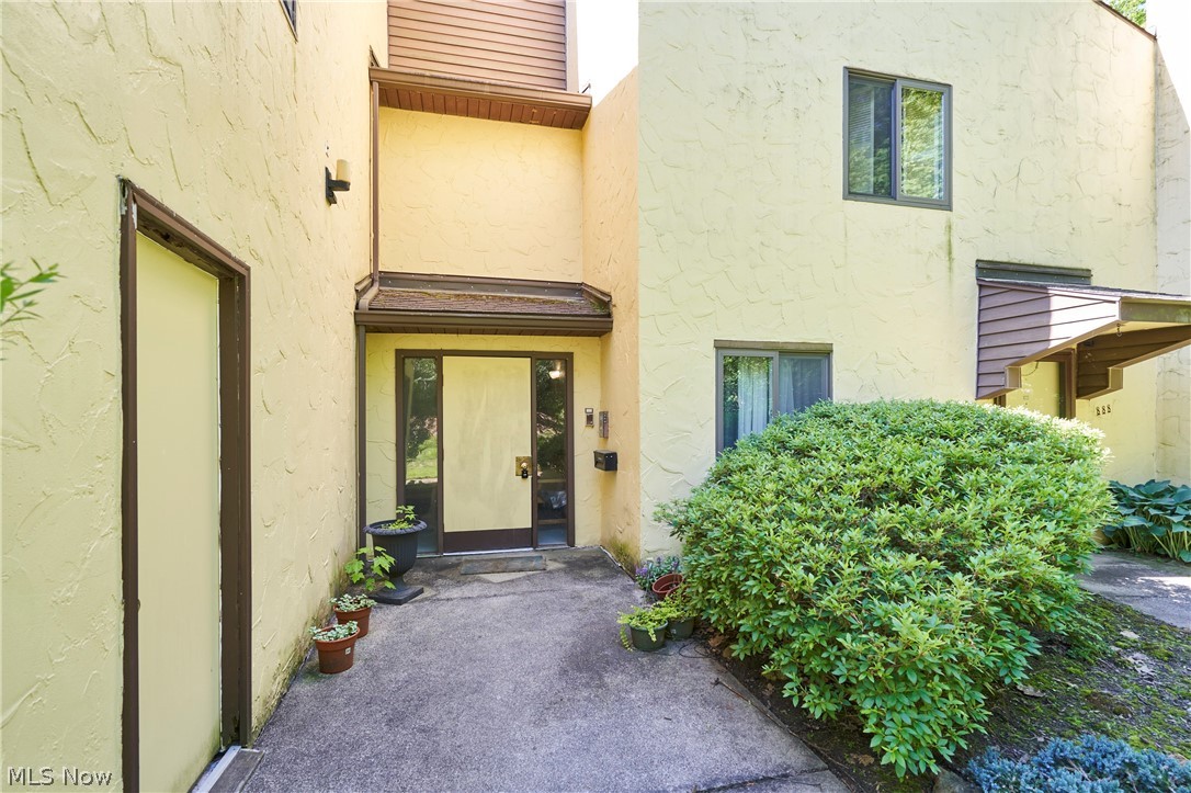 Hampton Woods - Residential
