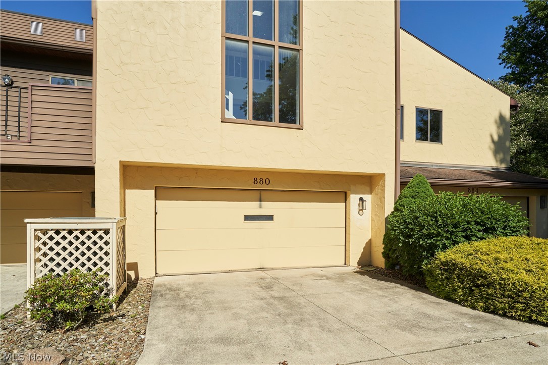 Hampton Woods - Residential