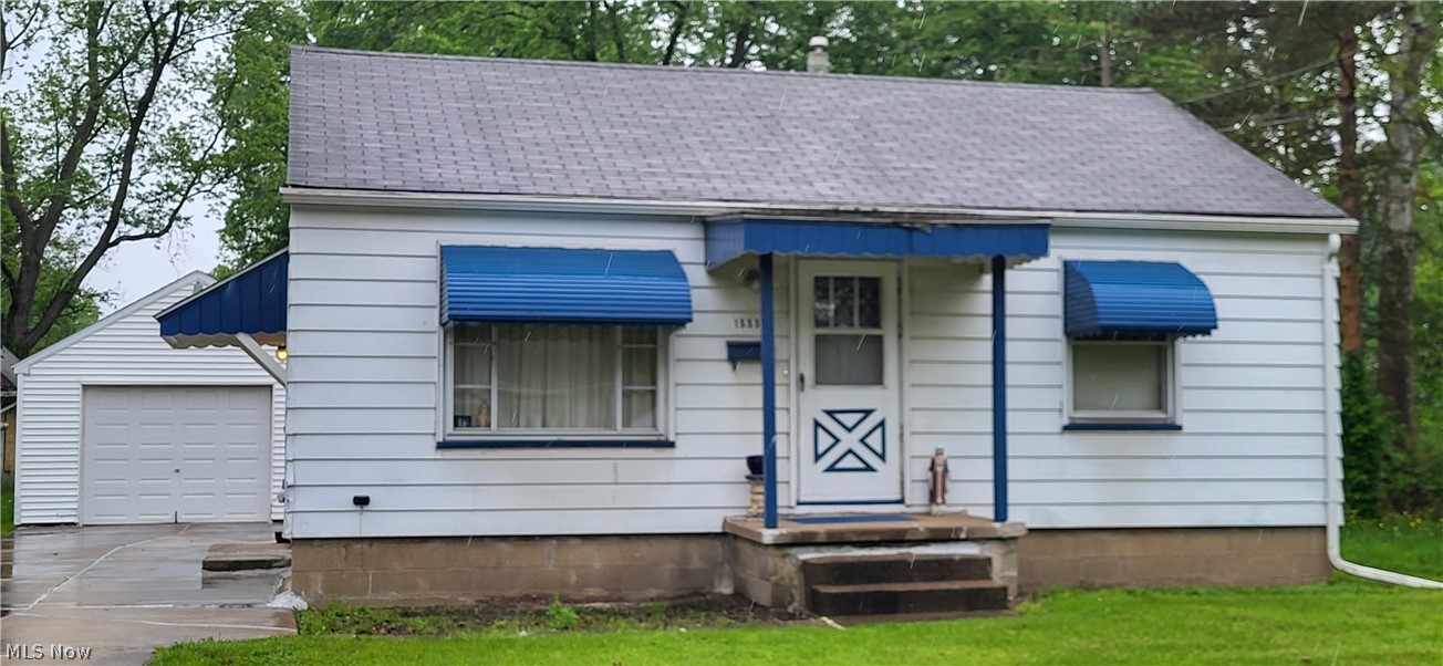 Clean 2 bedroom 1 bath ranch starter or retirement home. Detached 1 car garage.
