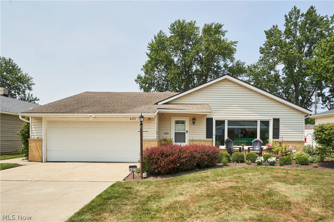 Charming Ranch located in Mayfield Heights! This move-in ready home offers a well-sized living and dining area with a large picture window looking out over the front yard, as well as spacious family room addition featuring a gas fireplace and French doors that lead out to the backyard. The eat-in kitchen has been beautifully updated with granite countertops, stainless steel appliances, and a bright skylight drawing in natural light to the heart of the home. 3 bedrooms and 1.5 bathrooms complete the home, along with a convenient laundry closet. Outside, enjoy a fully fenced backyard with a concrete patio, perfect for entertaining. Complete with an attached 2-car garage and fantastic curb appeal. Newer HVAC! Located close to freeways, dining, and golf! Ceiling fans in all bedrooms! Don't miss this move-in ready gem!