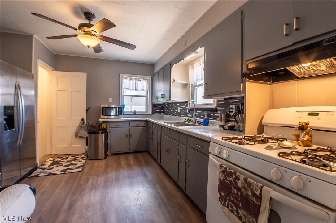 East Akron Terrace - Residential